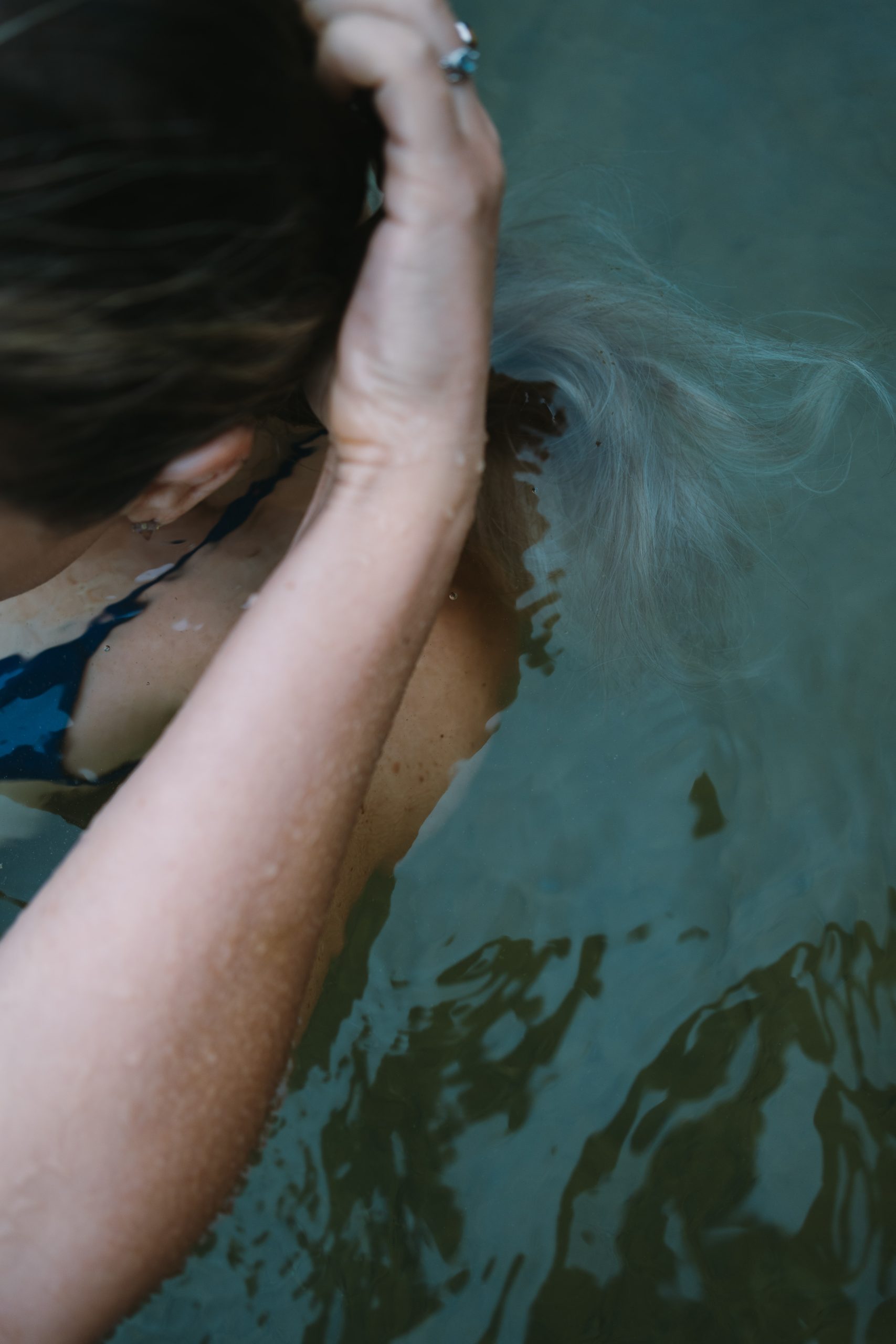 Water-themed photoshoot art direction for Praxis Ganzheit by Nicole Weber Designs